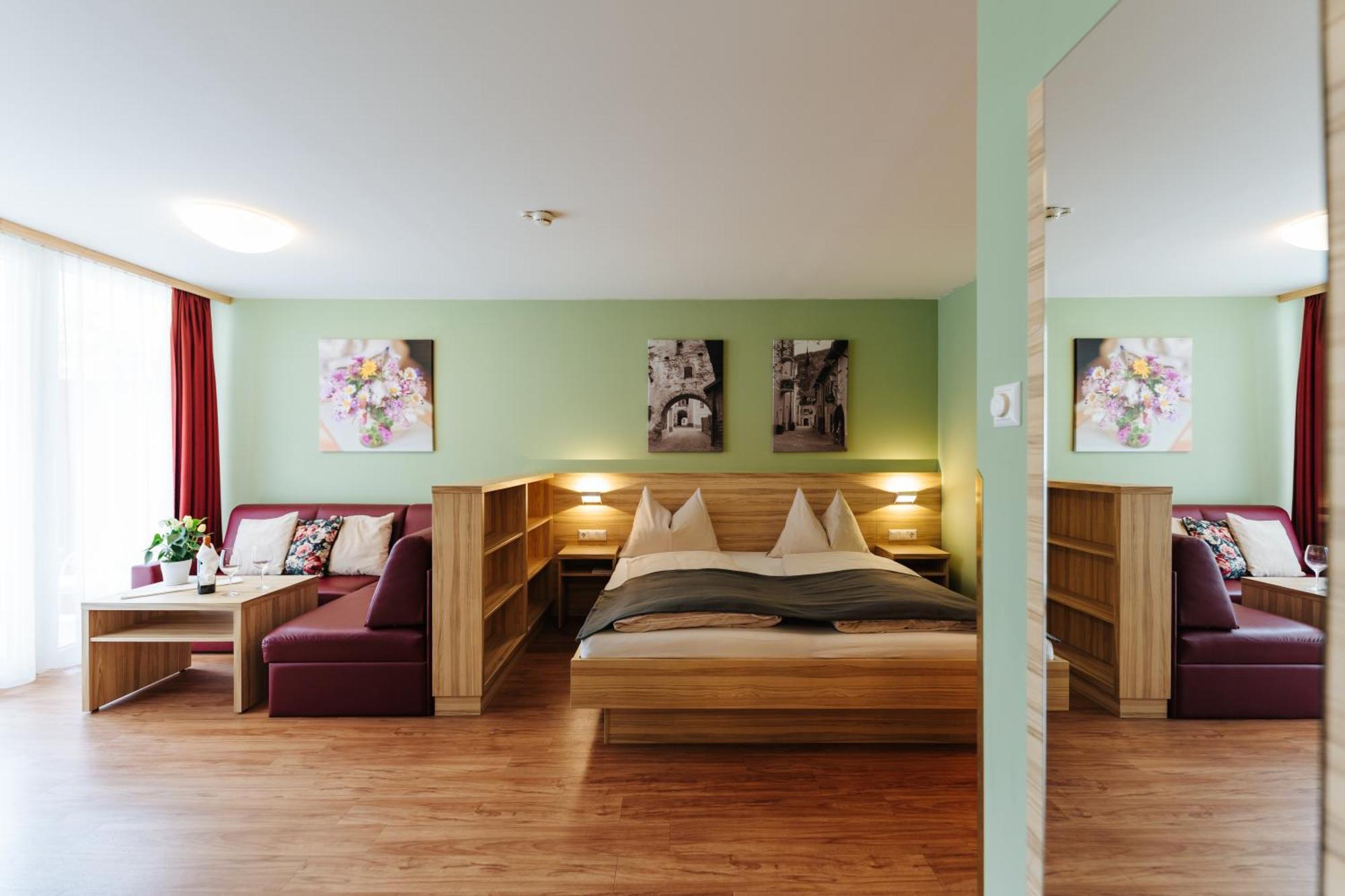 Trebesingerhof Hotel Екстериор снимка